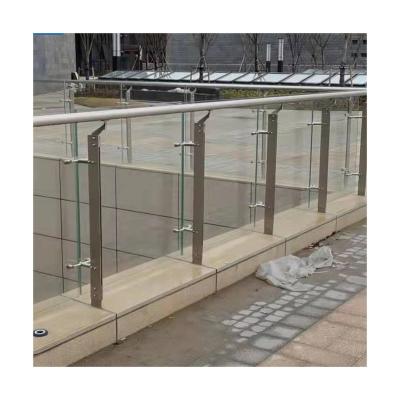 China Modern stainless steel stair cut cylindrical glass balustrade for balcony railing, stair railing for sale