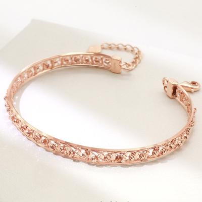 China FASHIONABLE Women Logo Bracelet Wit Charm Bracelets Custom Made Wholesale 18k Gold Color Bangle for sale