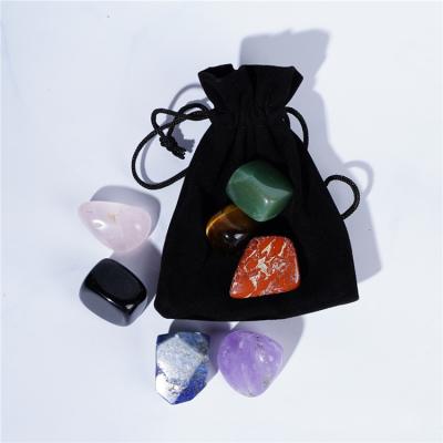 China China Yoga Energy Polishing Crystal Gift Bag Set Crystal Polish 7 Chakra Crystal Tumble Stone For Healing for sale