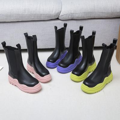 China Custom Made Flat Chunky Fashion Pink Luxury Leather Women Shoes Dropshipping Logo Mid Calf Chelsea Boots For Ladies for sale