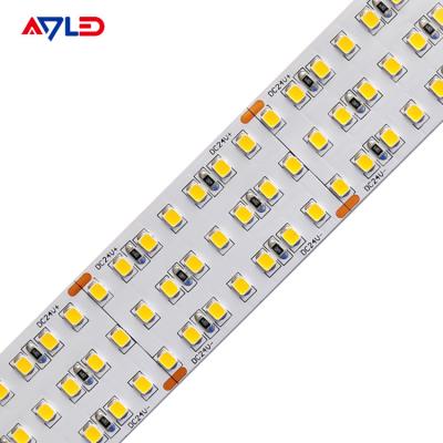 China SMD 2835 Drievoudige Rij LEIDENE Strooklichten Flexibele Dimmable Witte 24V onder Kabinet Te koop