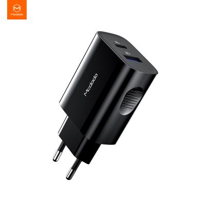 China 20W Power For iphone 12 New Products USB Type C 2021 Fast QC Charger Adapter PD 20W Phone Charger For Iphone 12 Charger 20W for sale