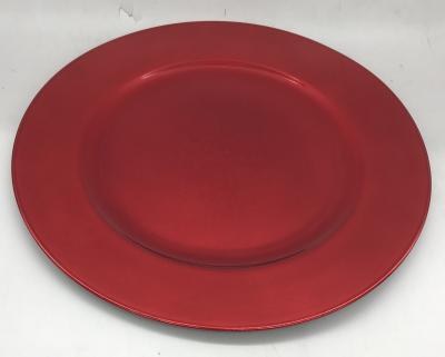 China Sustainable Wholesale Plastic Silver Or Table Decoration Red Round Wedding Charger Plates for sale