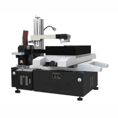 China Building Material Shops Professional Supplier Wire Cut Machine CNC Wire Cut EDM DK Series DK7780 With Fully Stocked for sale