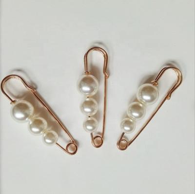 China WOMEN Shape Classic Zinc Alloy Clovers Pear Brooch Pins for sale