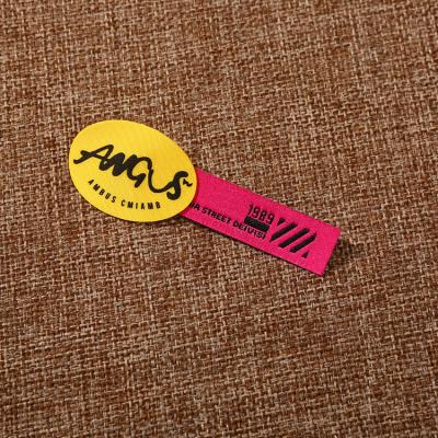 China Sustainable manufacturers customize clothing fabric labels for their own brand boutique clothing for sale