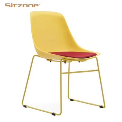 China Fashion Metal Design Legs PP Cover Leisure Adjustable Colorful Plastic Cafe Restaurant Chair (Height) Stackable Dining Chair for sale