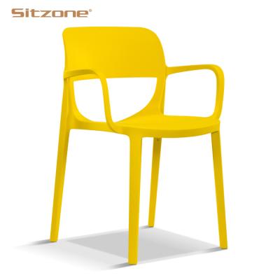 China Factory Wholesale Cheap Price Convertible Sitzone Furniture Outdoor Garden Set Plastic Resin Chair for sale