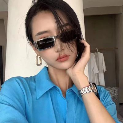 China New Square Style Fashion Sun Glasses Small Square Metal Frame Fashion Woman Street Photo Sunglasses for sale