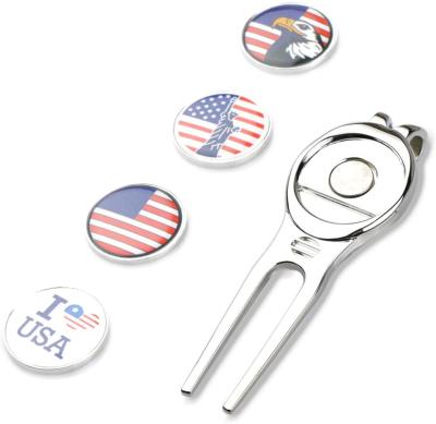 China Retro Ball Marker Home Clip Hat Golf Putting Green Digging Tool All Metal Patriotism Zinc Alloy American Pattern Magnetic Ball Marker for sale