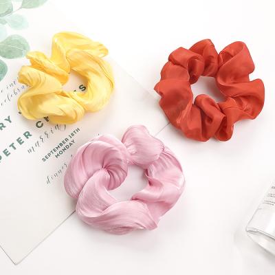 China Chiffon Factory Mercerized Color Hair Scrunchies Gold Brocade Scrunchies for sale