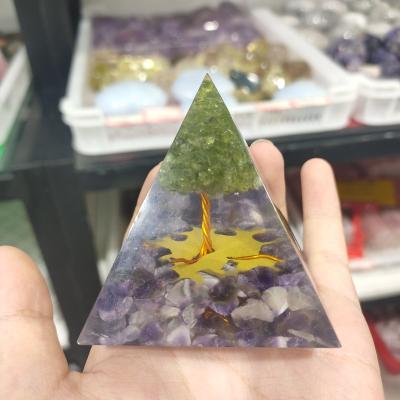 China Wholesale Natural Crystal Handicraft Quartz Pyramids Healing Stone from China for Home Decoration for sale