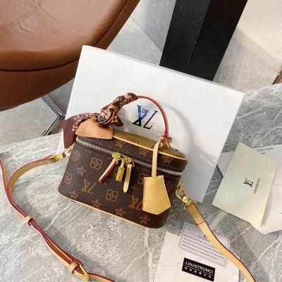 China ENGLAND STYLE Designer Famous Brand Handbags Luxury Handbags For Women Fashion Handbags Purses Wallets Set for sale