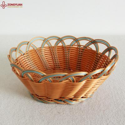 China Sustainable Fashionable Cheap Fruit Bread Basket Rattan With Handle for sale