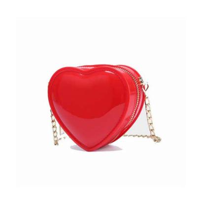 China New Fashion Fashion Mini PVC Handbag Heart Shape Purses Ladies Silicone Slingbag Small Heart Singbag for sale