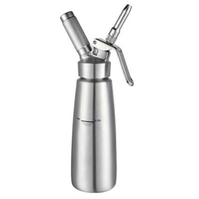 China Best Viable Selling High Quality 500ml Stainless Steel Whipped Cream Dispenser With 3 Tips for sale