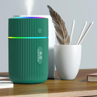 China New Arrival USB Portable Mini Desktop Air Car Humidifier H20 Humidifier with 7 Colors Light for Office Home Car for sale