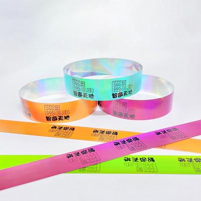 China Verstellbare Glitter Tyvek Armbänder, umweltfreundliche Glitter Armbänder zu verkaufen