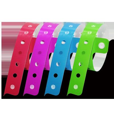 China Waterproof PVC Wristbands Personalized Durable Red Event Bracelets for sale