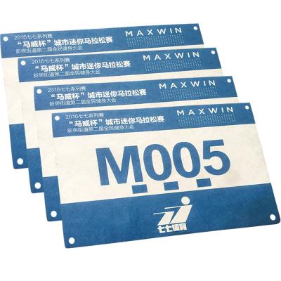 China Números de carreras impresos en neón duradero, Reflector Rectangular para Maratón en venta