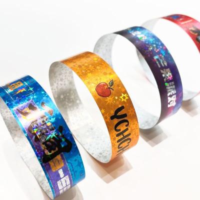 China Event Shiny Glitter Promotional Wristband Waterproof Laser Star Paper Bracelet Adult Kid Events Admission Wristband zu verkaufen