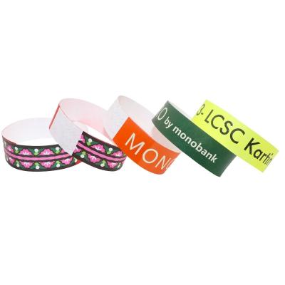 China Factory Sweat Resistant Tyvek Dupont Event Wristbands Barcode Events Variety Of Colors Tyvek Paper Event Bracelet zu verkaufen