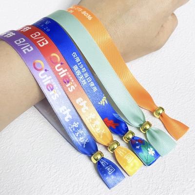 China Ribbon Concert Promotie Evenement Geweven kleding polsbandjes met verschillende ontwerpen Te koop