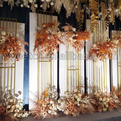 China New Morden 2020 design wedding backdrop gold wedding backdrop for wedding stage decoration for sale