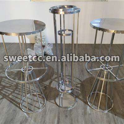 China Ornament Party Used Metal Iron Top Display Wedding Cake Decor Customized Pedestal Silver Table Wedding Decor for sale