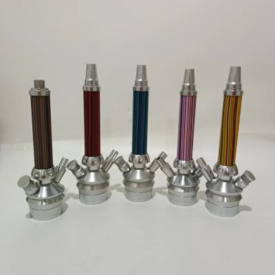 China Hookah hecha a mano Shisha de vidrio de color Chicha de humo de vidrio Shisha Aluminio Hookah con tubo de humo de colores para los amantes de Shisha en venta