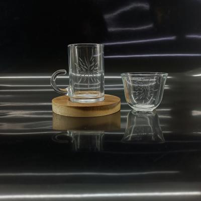 China Arabic Tea Cup Small Size Must-Have For Tea Lovers Drinkware Type Arabic Glass Tea Cups With Wood Plates for sale