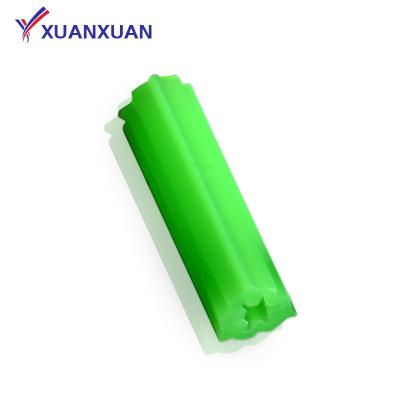 China Factory direct sale plastic plastic wall anchor with green pvc rawl plug 6mm for sale