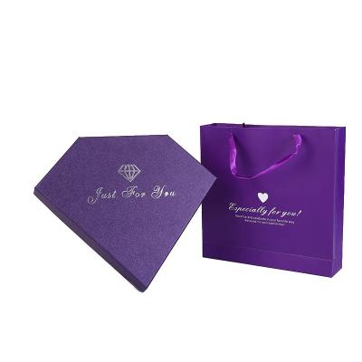 China Recyclable V Shape Chocolate Box Packaging Customize Chocolate Packaging Gift Boxes With Bag for sale