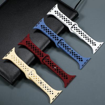 China Dual Color Silicone 38mm 40mm 42mm 44mm Replacement Adjustable Watch Band For Apple Watch Series 5/4/3/2/1 for sale