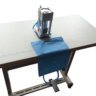 China PACKSTAR GT-30 Factory Handbag Nonwoven Hole Punching Machine for sale