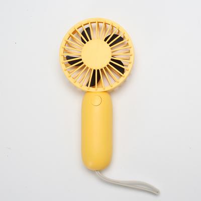 China Novedades Mini Lanyard Hotel Fan 3*AAA Battery Portable Fan Summer Hot Selling Light Weight for sale