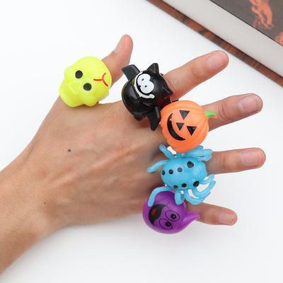 China Glowing Ring Toy Pumpkin Skull Pumpkin Bat Ring Halloween Gifts Hot Sale Party Good Price Finger Light Ring for sale