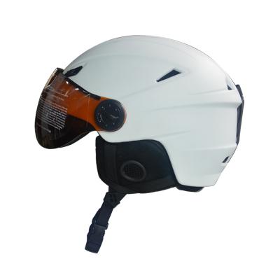 China Lifestyle ski helmet for adult for sale