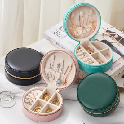 China Simple Portable Circular Jewelery Packaging Box Multifunctional Travel Jewelry Packaging Display Box Leather Jewelery Box For Girls SHH007-3 for sale