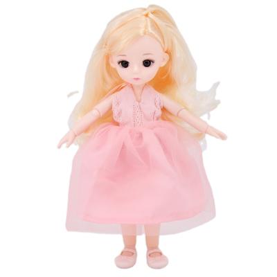 China 2021 Popular Mini Toy Fashion Doll 24cm Set Mini Jointed Toy Doll With Shoes And Accessories Paint for sale