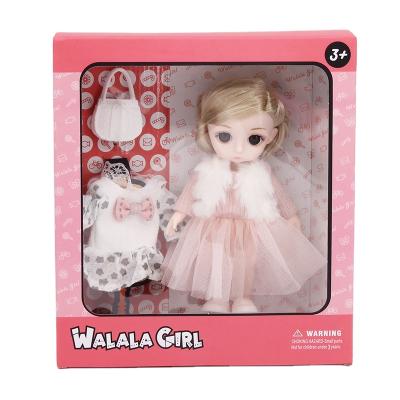 China Mini Toy Wholesale Play Toys Beautiful Fashion Movable Jointed Doll For Girl With Handbag And Doll Equipment for sale