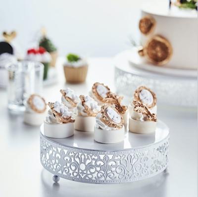 China Wholesale Gold Gold Metal Cake Stands Cake Dessert Stand Display Around Dissert Dish For Wedding Birthday Party Decoration for sale