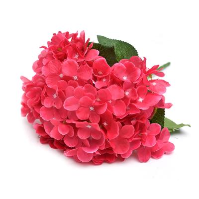 China Hot Sale Eco-friendly Artificial Plant Vine Decoration Artificial Silk Flower Indoor Outdoor Plastic Flower for sale