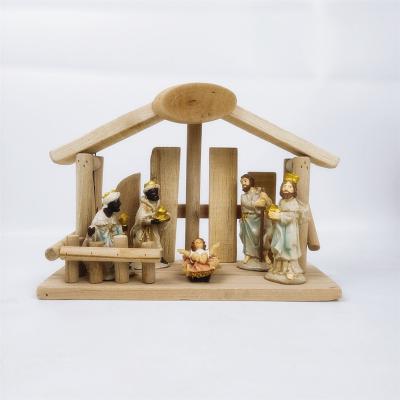 China Popular Christmas Gift Christmas Polyresin Nativity Set Wooden Stable And Figurines for sale