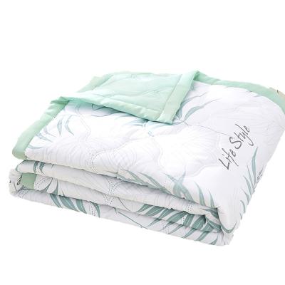 China Durable Polyester / Cotton Made Summer Quilt Air Conditioning Soft Cooling Quilt for sale