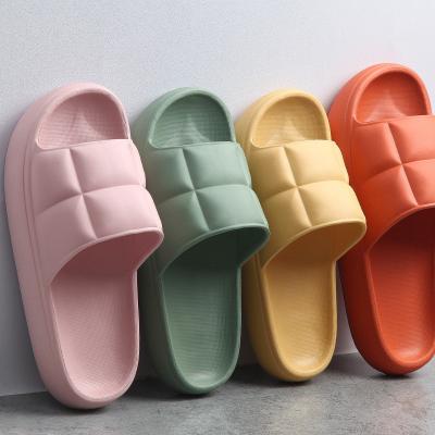 China 2021 fashion trend new style wholesale thick home bathroom thick slippers men's and women's sandals custom soft non-slip slippers for sale