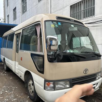 China Gebruikte 21 zitplaatsen Coaster Toyota Bus Medium Size 130km/h Te koop