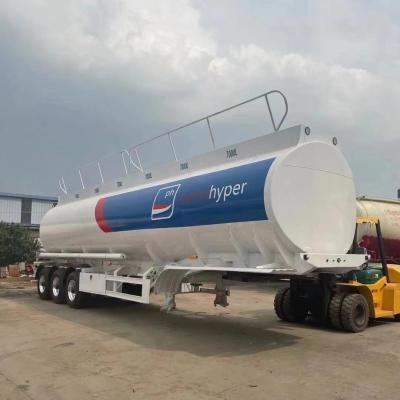 China 7000L Used Fuel Tanker Trailer For Oil Delivery 3 Axis Customized for sale