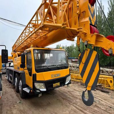 China 70T Hydraulic Old Crane Truck QY70K-II XCMG Mobile Crane for sale