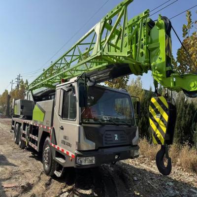 China ZOOMLION ZTC300V Gebruikte kraantrucks Zware apparatuur 30T Te koop